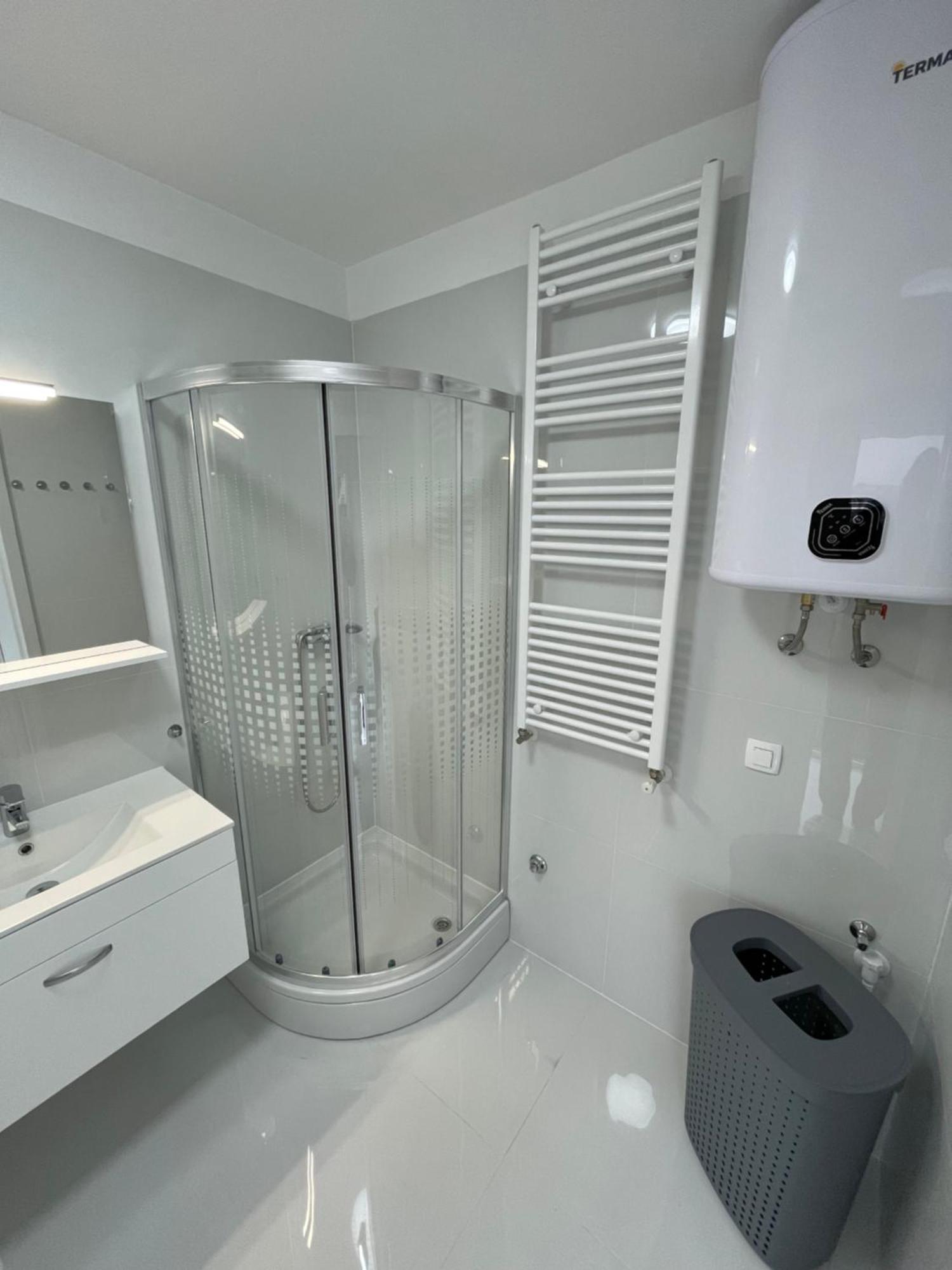 Apartment White Zagreb - Private Parking&Garage Exterior foto